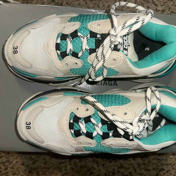 Authentic Gently Used/ Like New Balenciaga Sneakers - Picture 2 of 10